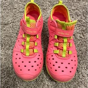 Waterproof stride rite shoes